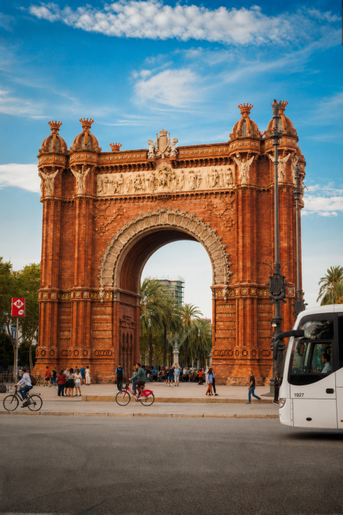 Touristic Hub_Arc Triomf_2
